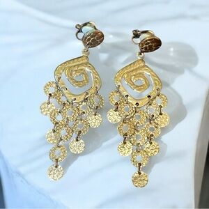 ✨🌙 Meet “The Golden Cascade Clip-On Earrings” 🌙✨